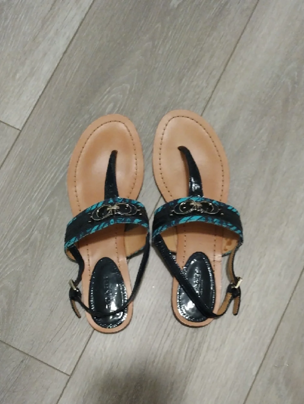 Coach Women’s Teal & Black Sandals - Picture 11 of 17